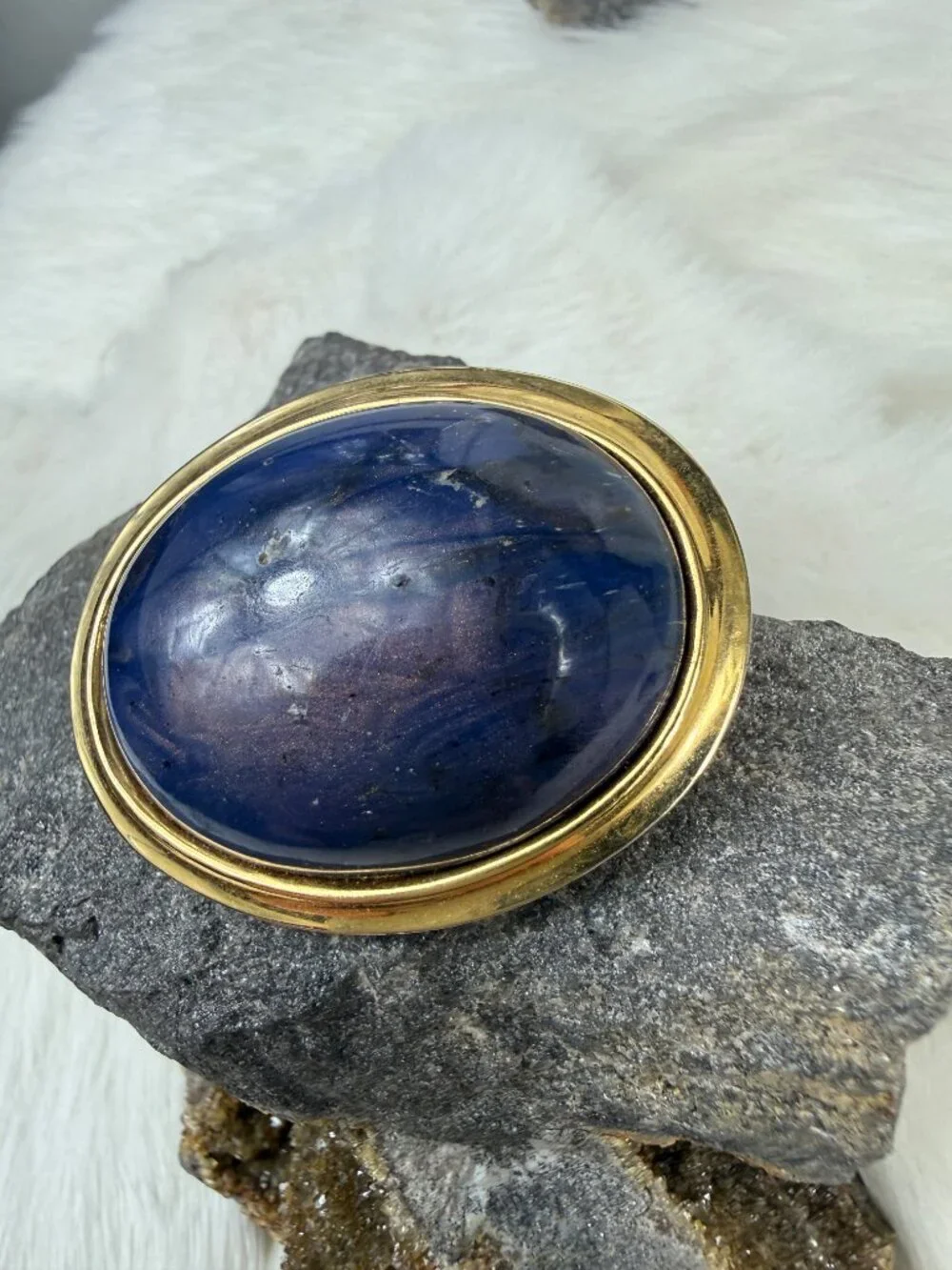 Vintage oval blue